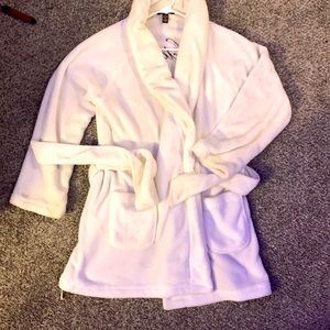 VICTORIA’S SECRET ROBE M/L